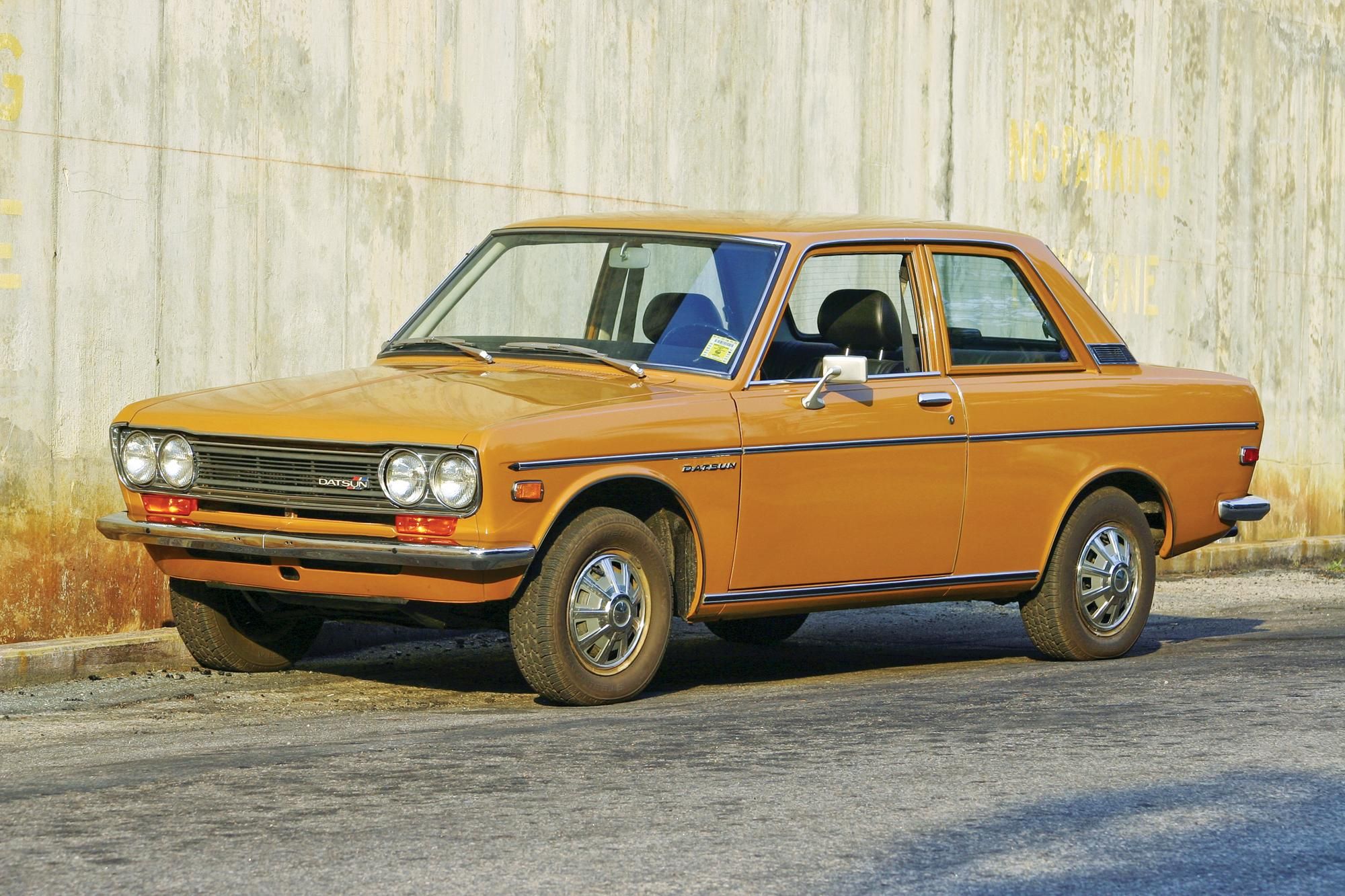découvrez le datsun 510, un classique intemporel du monde de l'automobile. avec son design élégant et ses performances remarquables, cette berline emblématique des années 70 est prisée par les passionnés et collectionneurs. plongez dans l'univers de cette voiture mythique qui allie style et histoire.