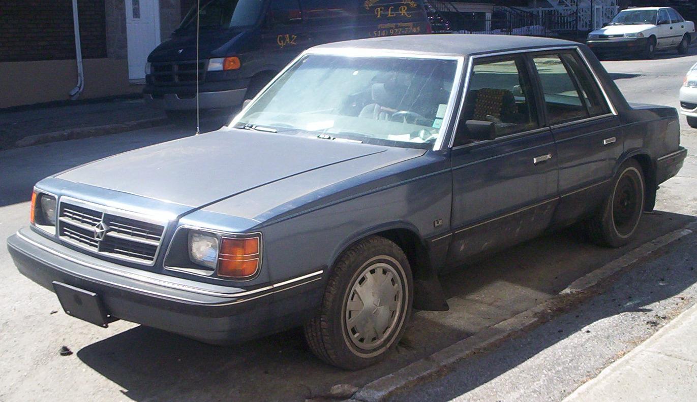 découvrez la dodge aries se, une berline qui allie confort, performance et élégance. avec son design moderne, son intérieur spacieux et ses fonctionnalités innovantes, cette voiture est idéale pour les trajets quotidiens comme pour les longues distances. explorez la puissance et la fiabilité de la dodge aries se, un choix parfait pour les conducteurs exigeants.