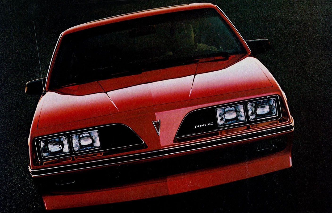 découvrez le pontiac j2000, une voiture emblématique des années 80 alliant performance et style. explorez ses caractéristiques, son histoire et son impact dans le monde de l'automobile. parfait pour les passionnés et les collectionneurs.